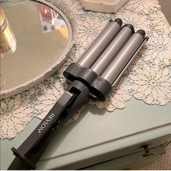 🖤BEACH WAVER🖤 - Picture 2 of 3